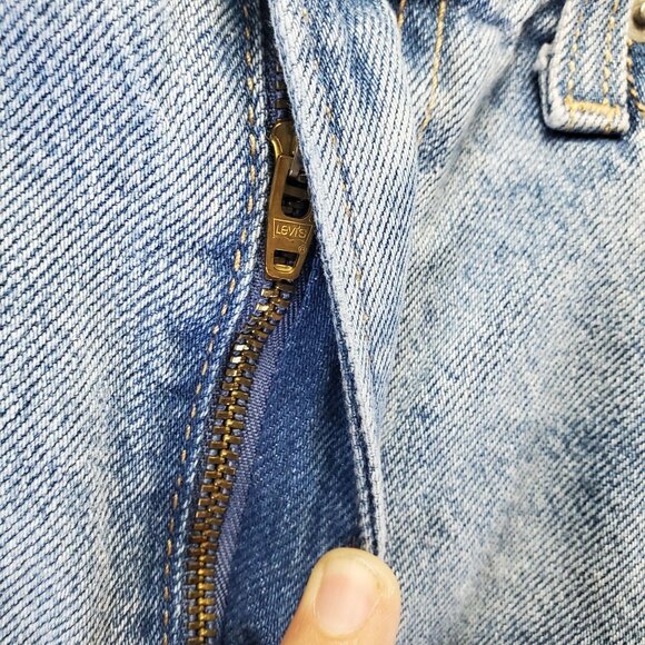 Levis Jeans Womens Size 24 Light Blue High Loose Taper Distressed Denim - Picture 13 of 15